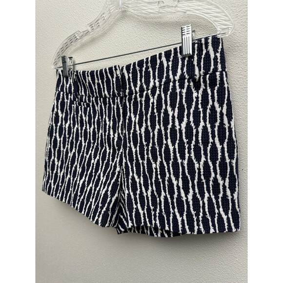NWT Loft Textured Pattern Navy White Shorts Size 0 - Picture 5 of 10